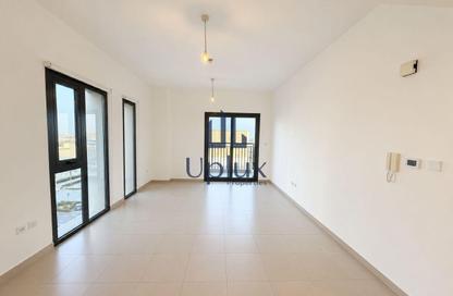 Apartment - 1 Bedroom - 1 Bathroom for rent in Hayat Boulevard 1A - Hayat Boulevard 1 - Hayat Boulevard - Town Square - Dubai