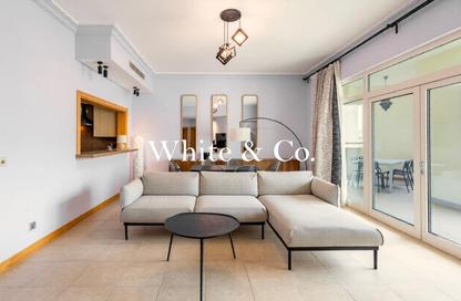 Apartment - 2 Bedrooms - 3 Bathrooms for rent in Al Khudrawi - Shoreline Apartments - Palm Jumeirah - Dubai