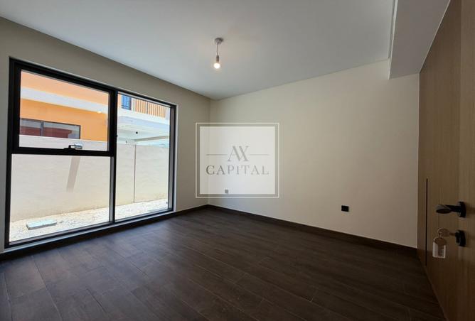 136571553 - Property Main Image