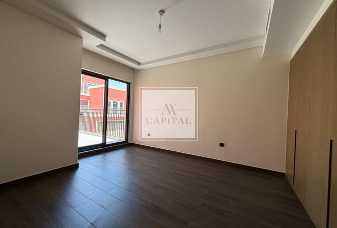 136571553 - Property Image 2