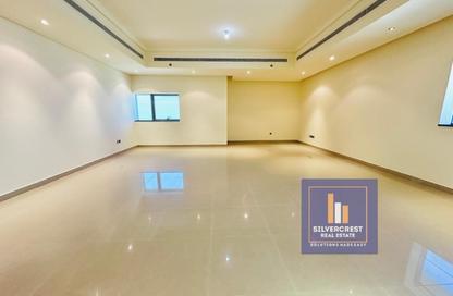 Bulk Rent Unit - 3 Bedrooms - 4 Bathrooms for rent in Silver Wave Tower - Al Mina - Abu Dhabi