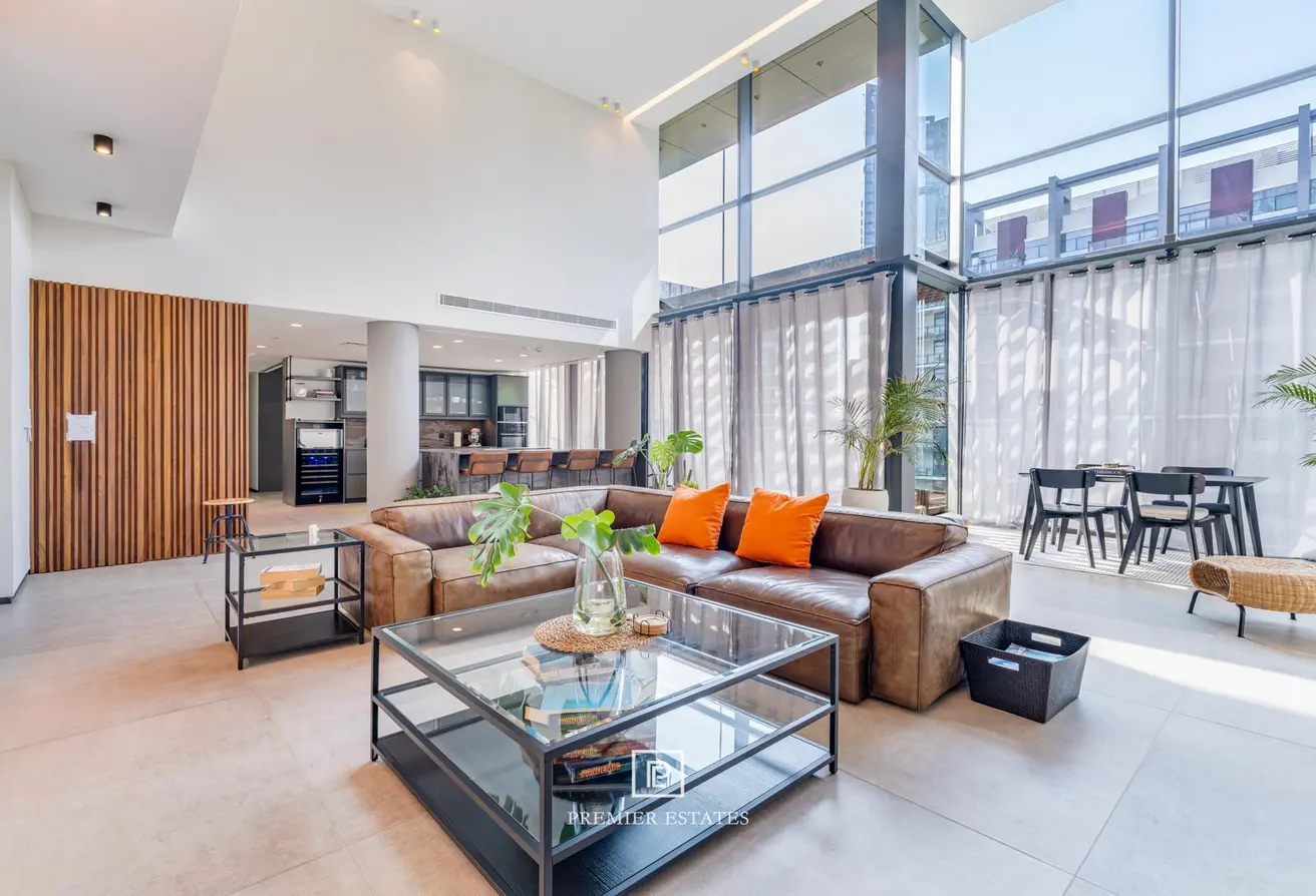164586863 - Property Main Image