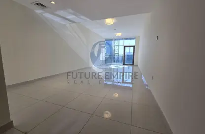 شقة - 3 غرف نوم - 4 حمامات للايجار في برج دوجا - شارع الشيخ زايد - دبي