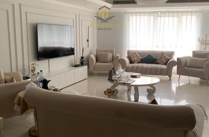 Apartment - 4 Bedrooms - 5 Bathrooms for sale in Al Majaz 3 - Al Majaz - Sharjah