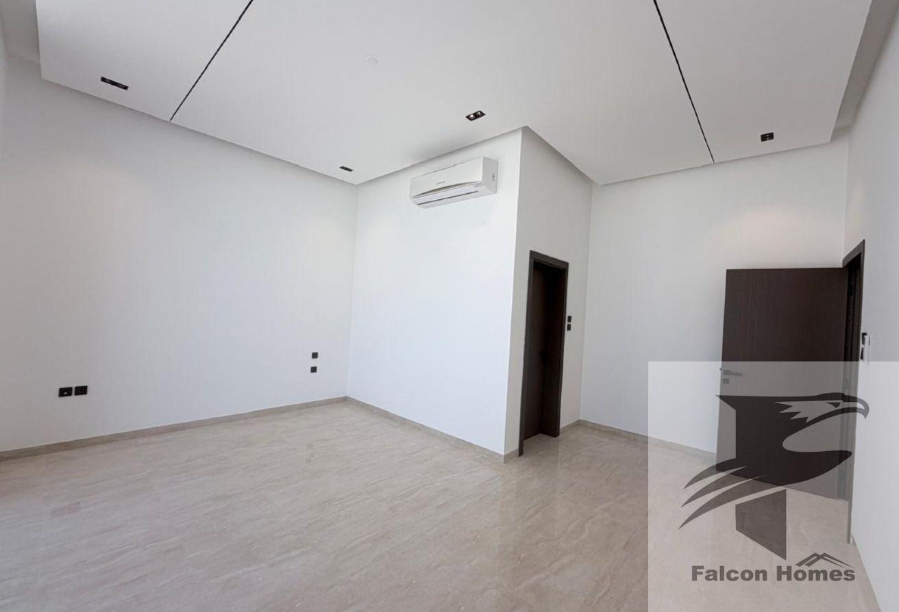 Brand New | 5BR Spacious Villa with Garden Area photo 14