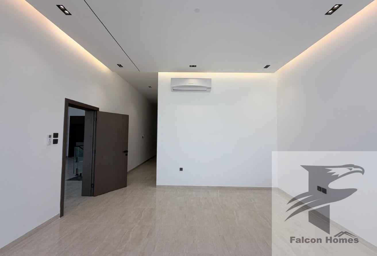 Brand New | 5BR Spacious Villa with Garden Area photo 4