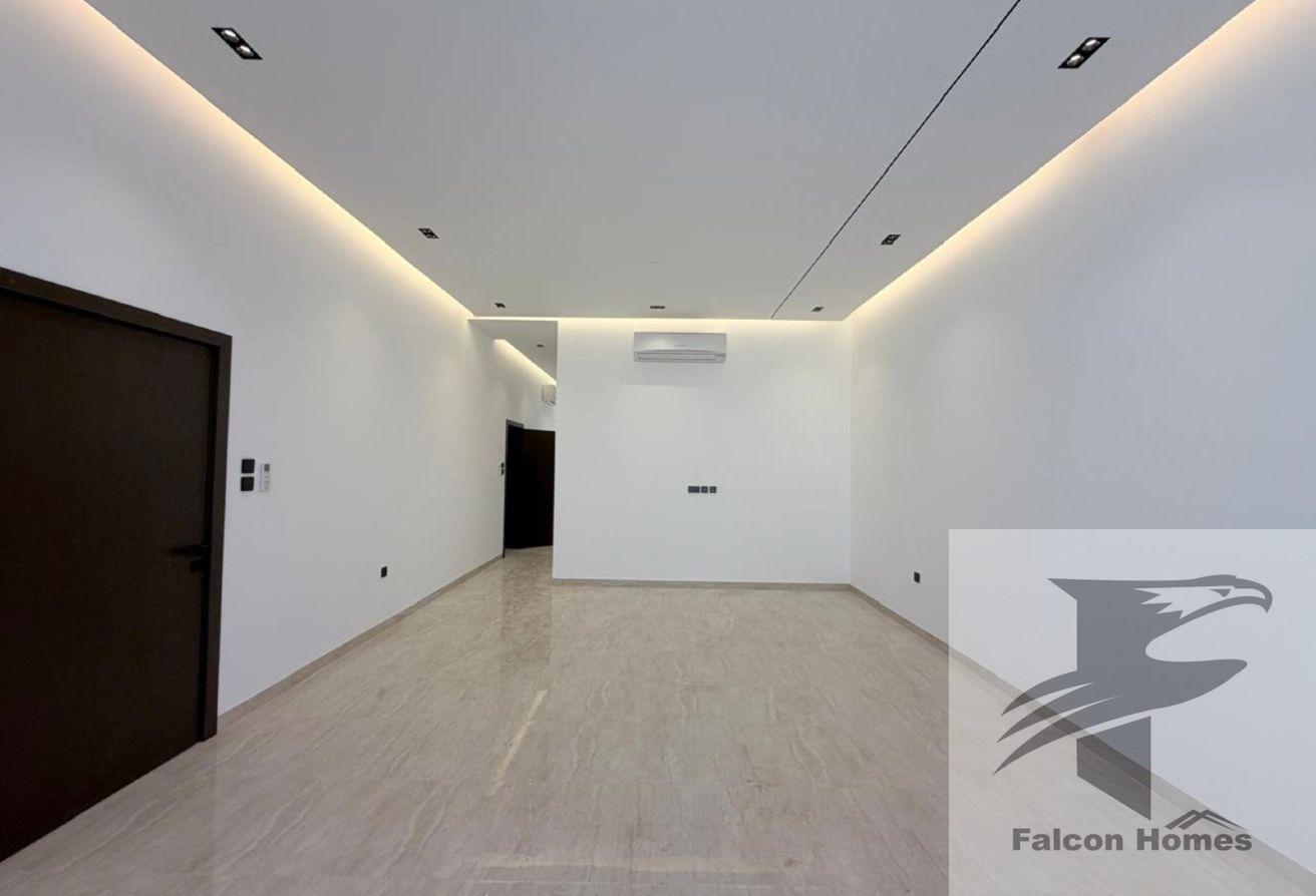 Brand New | 5BR Spacious Villa with Garden Area photo 2