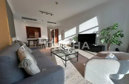 Apartment - 1 Bedroom - 2 Bathrooms for rent in MAG 218 - Dubai Marina - Dubai