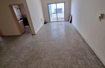 Apartment - 2 Bedrooms - 1 Bathroom for rent in Abu Shagara building - Abu shagara - Sharjah