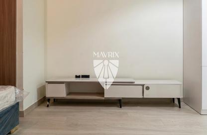 Apartment - Studio - 1 Bathroom for rent in Azizi Riviera 33 - Azizi Riviera - Meydan One - Meydan - Dubai