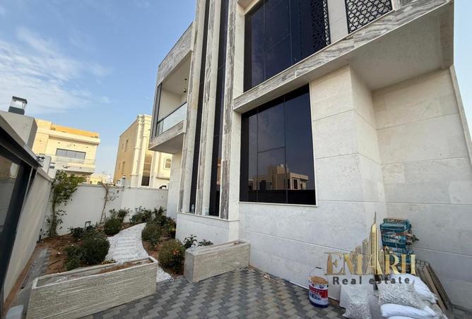 90945098 - Property Image 3