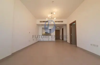 شقة - 2 غرف نوم - 3 حمامات للايجار في ميدان النصر - عود ميثاء - بر دبي - دبي