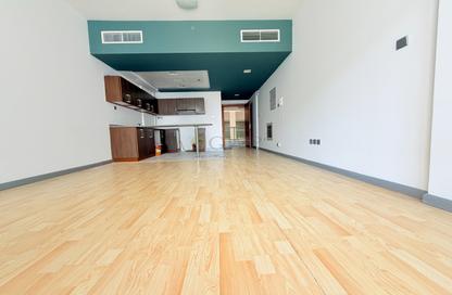 Apartment - Studio - 1 Bathroom for rent in Binghatti Apartments - Dubai Silicon Oasis - Dubai