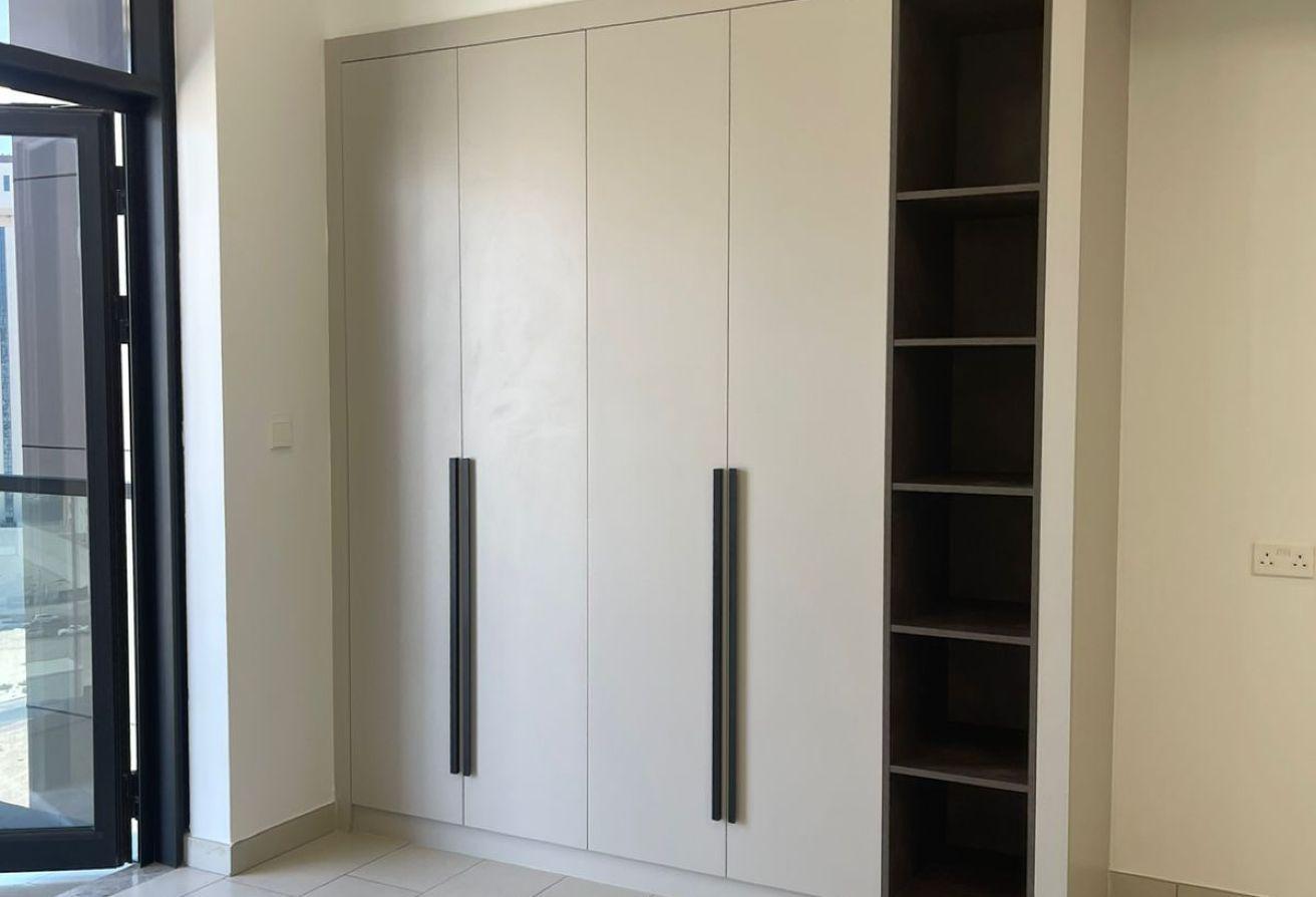Front of Metro| Luxury Studio | Very Spacious photo 3