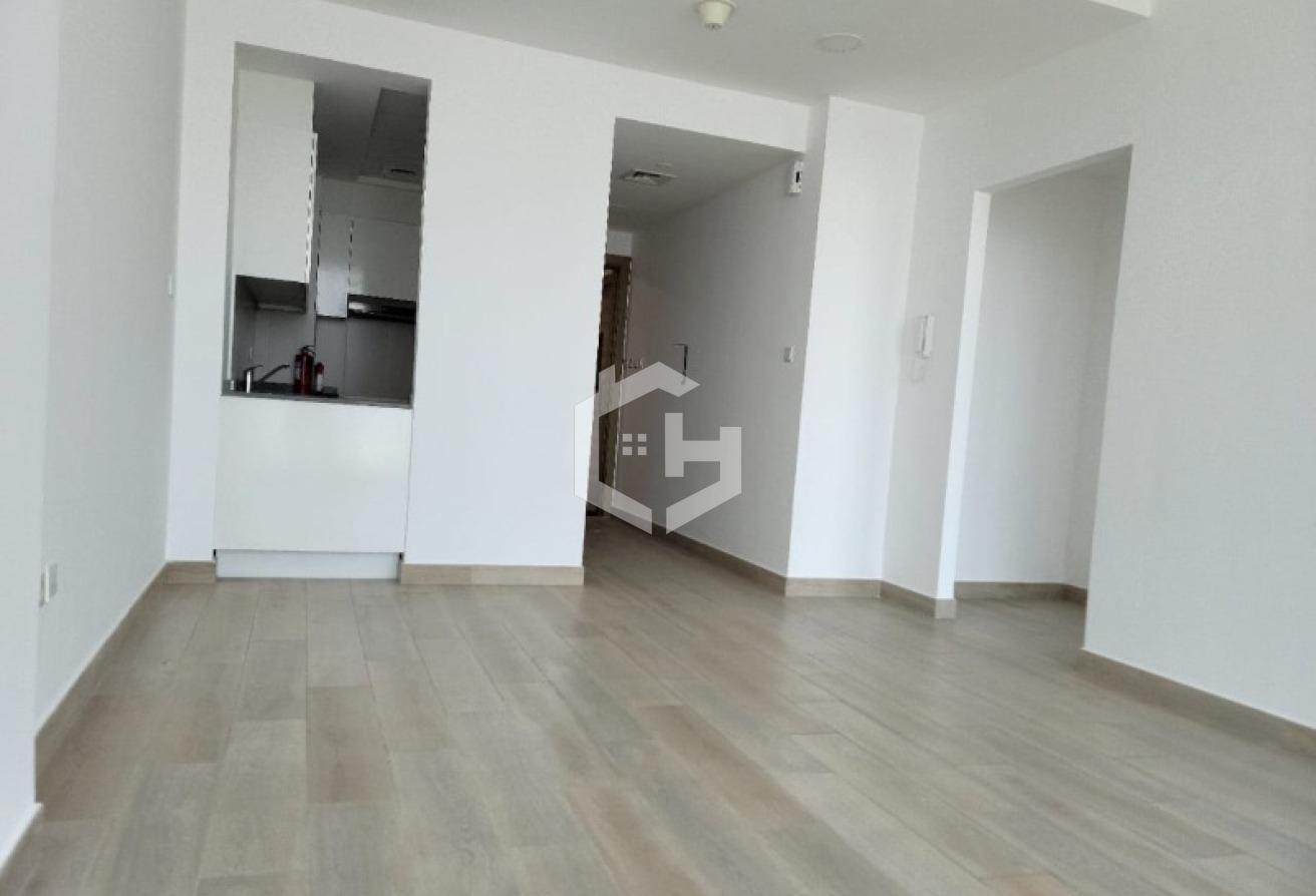 Spacious & Bright 1-BR Apartment in Bloom Tower photo 9