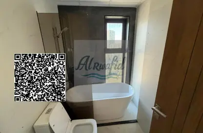 شقة - 3 غرف نوم - 3 حمامات للايجار في فندق كراون بالاس - الراشدية 1 - الراشدية - عجمان