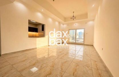 Apartment - 2 - 3 for rent in Al Awazi Residences - Dubai Land Residence Complex - Dubai Apartment - 2 - 3 for rent in Al Awazi Residences - Dubai Land Residence Complex - Dubai