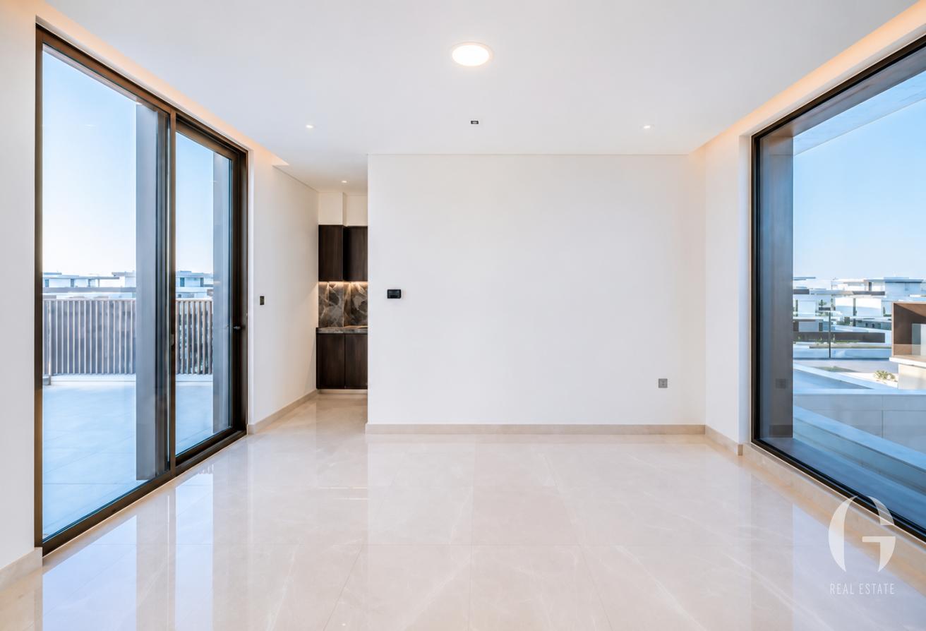 Luxurious Villa | Spacious | Flora Type | Modern photo 17