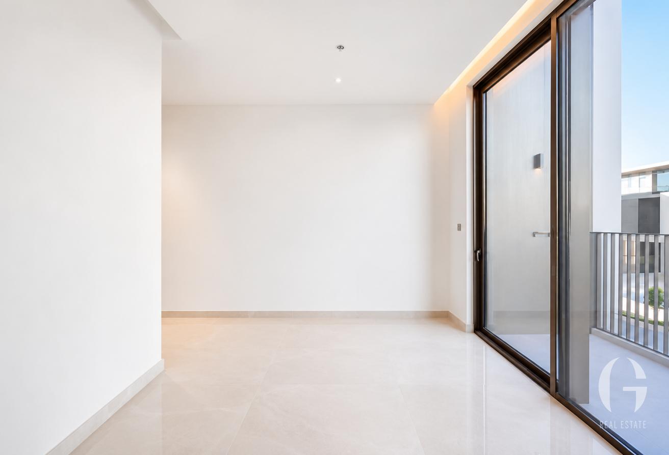 Luxurious Villa | Spacious | Flora Type | Modern photo 19
