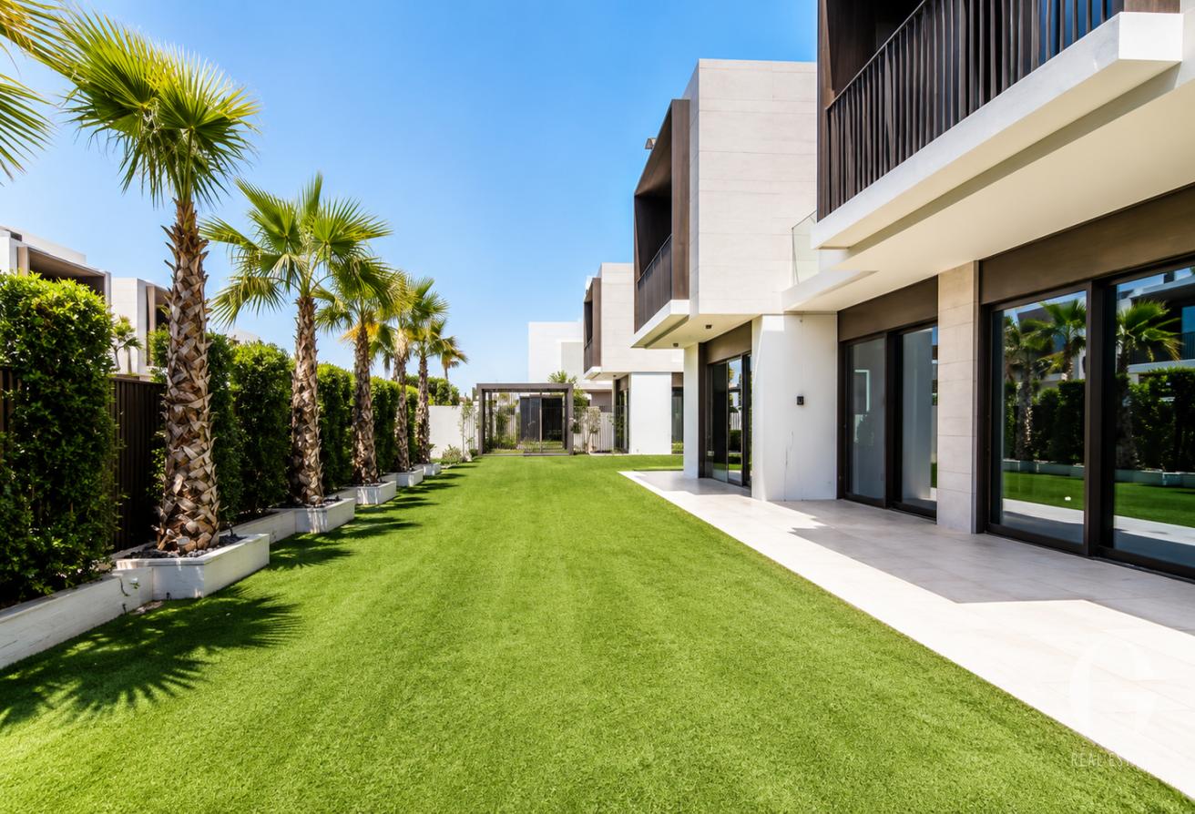 Luxurious Villa | Spacious | Flora Type | Modern photo 28