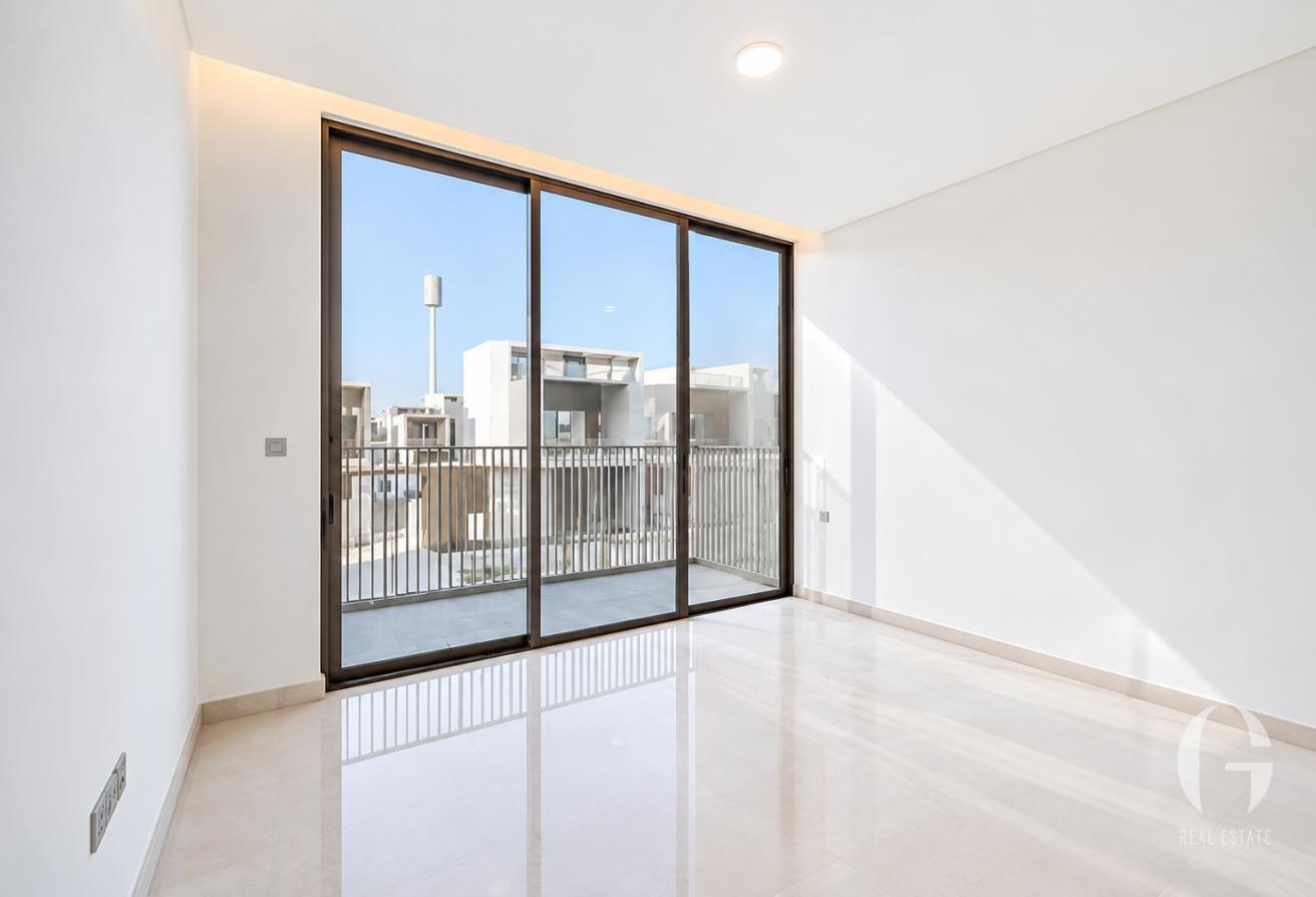 Luxurious Villa | Spacious | Flora Type | Modern photo 15