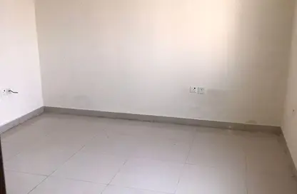 Apartment - Studio - 1 Bathroom for rent in Al Qulaya'ah - Al Sharq - Sharjah