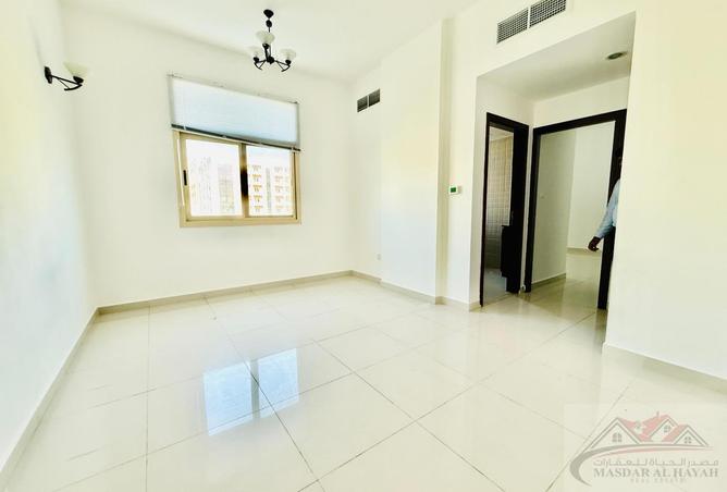 53573905 - صورة العقار 3