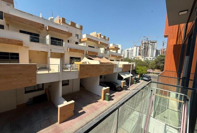 98248467 - Property Image 2