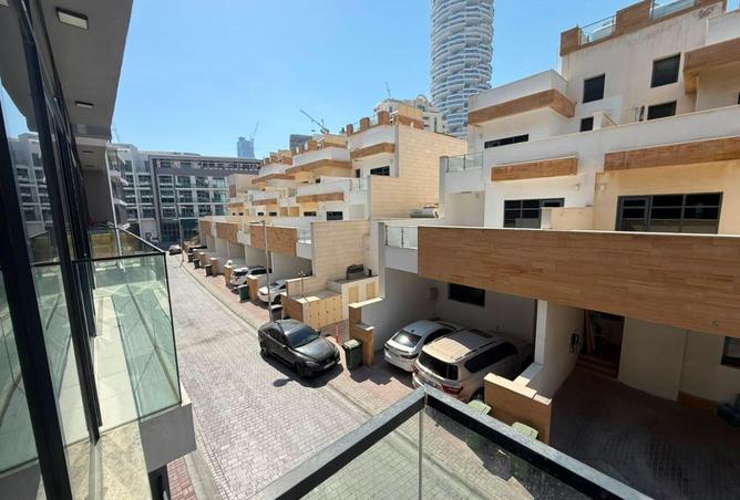 98248467 - Property Image 3