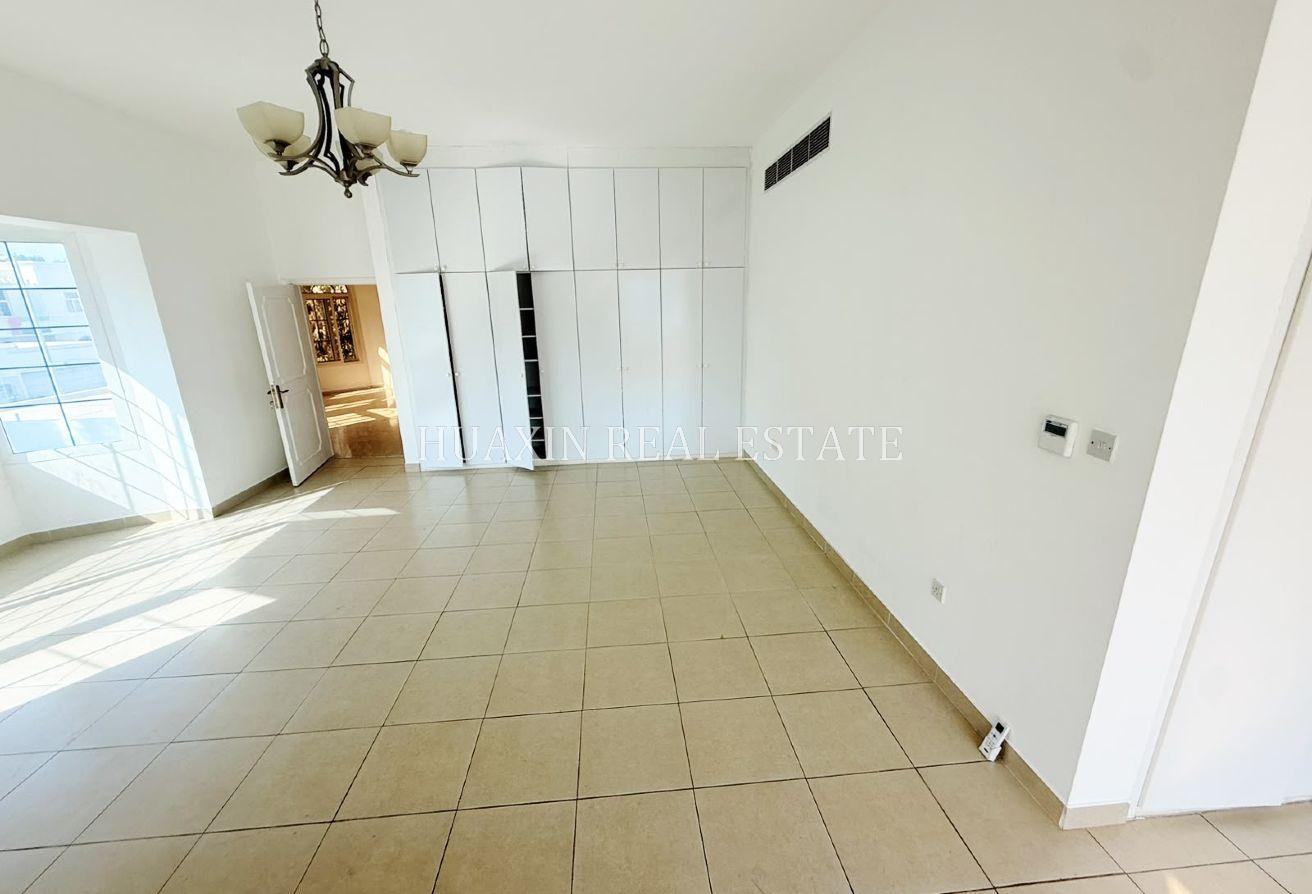 Independent|Private Pool |Maid |Driver | 2 kitchen photo 18