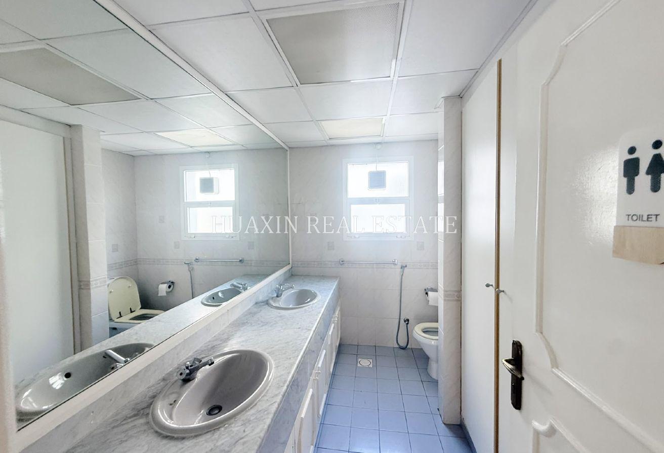 Independent|Private Pool |Maid |Driver | 2 kitchen photo 16