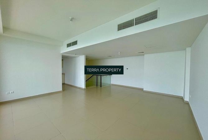 128811371 - Property Image 3