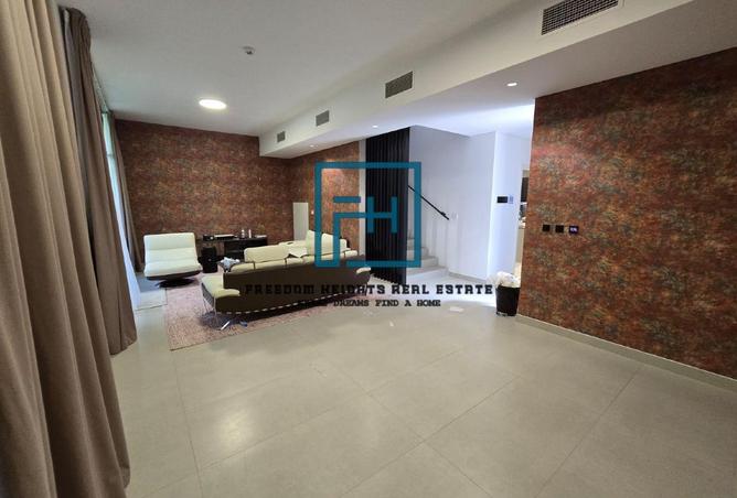 84082656 - Property Image 3