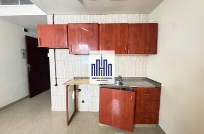 Apartment - Studio - 1 Bathroom for rent in Muwailih Building - Muwaileh - Sharjah
