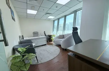 مركز أعمال - استوديو للايجار في خليج آيريس - الخليج التجاري - دبي