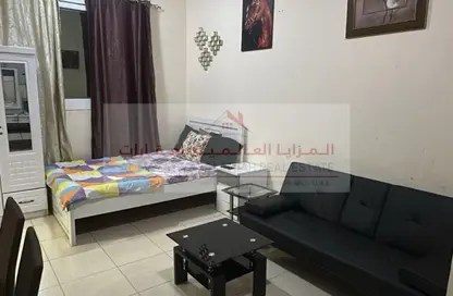 Apartment - 1 Bathroom for rent in Al Qulaya'ah - Al Sharq - Sharjah