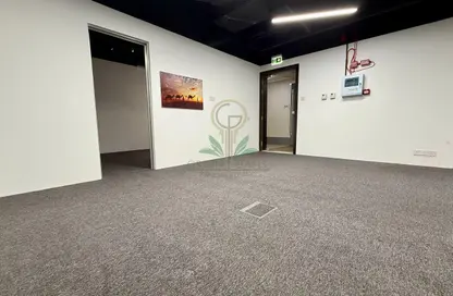 مكتب - استوديو للايجار في برج كلوفر - الخليج التجاري - دبي