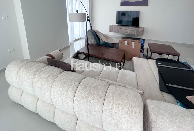 Fully Furnished | Chiller Free | Corner Unit — photo 3