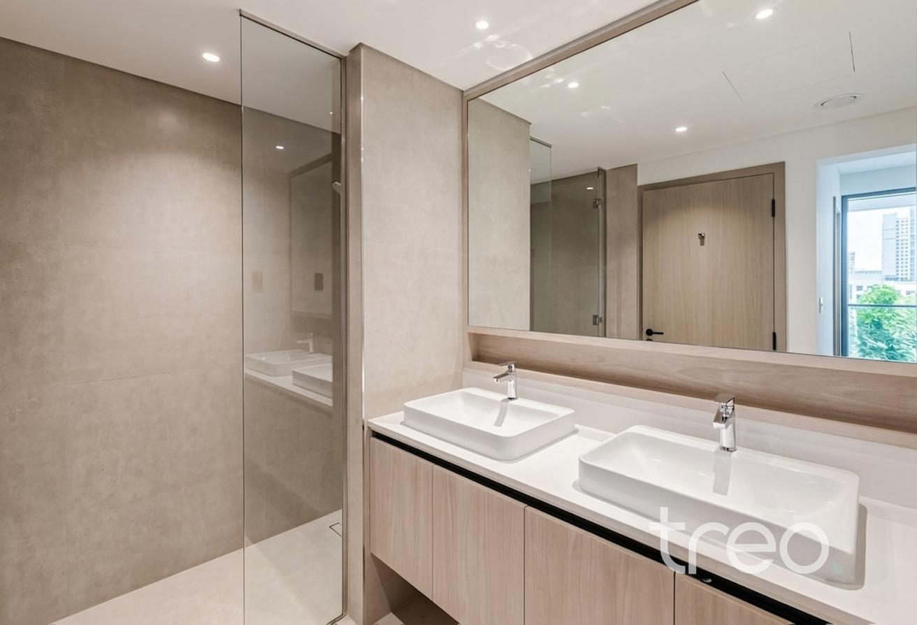 Modern | Open Plan Kitchen | Landscaped photo 9
