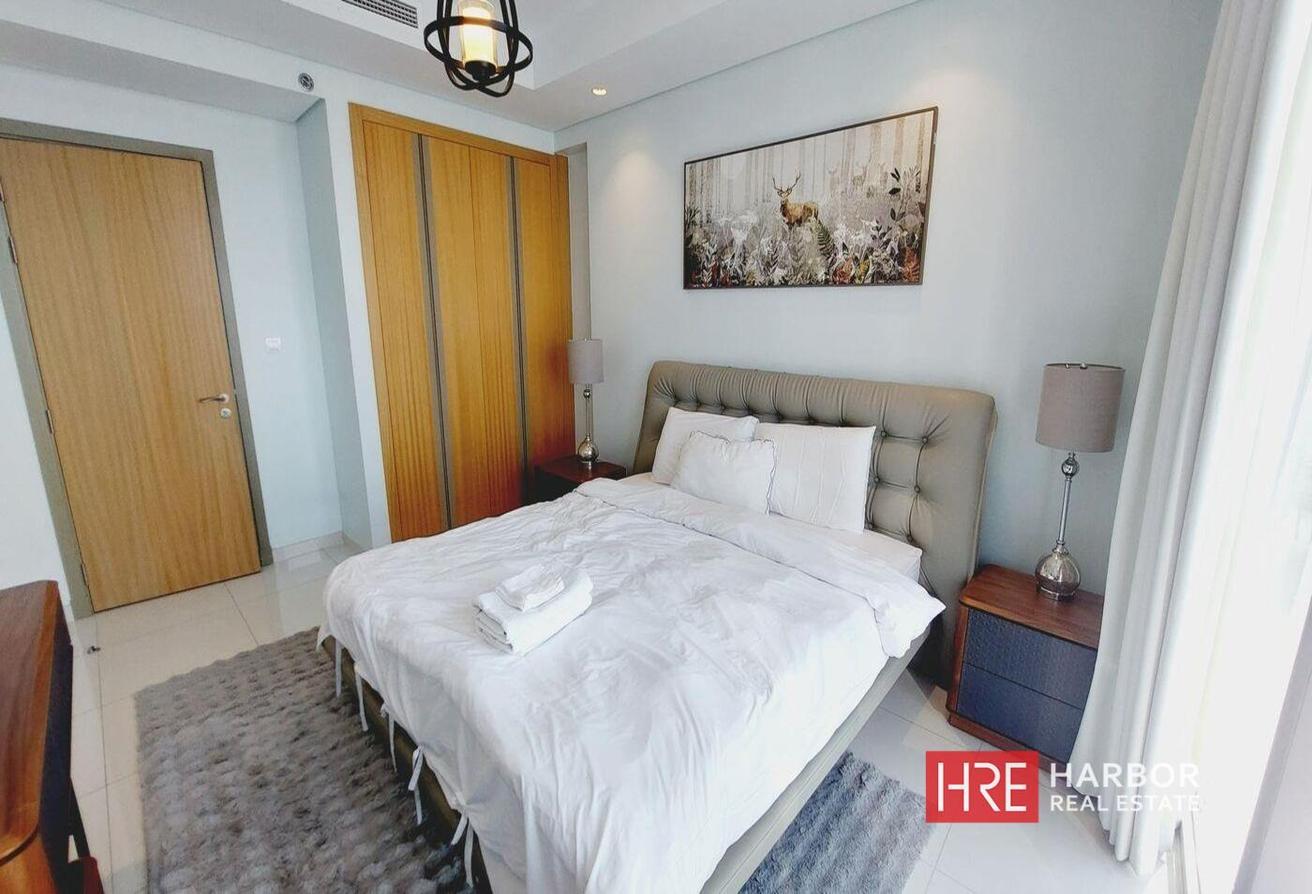 Burj Khalifa View l Move in Ready |Fully Furnished photo 8