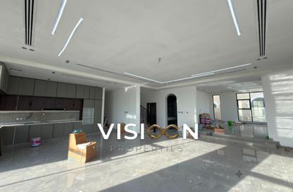 Villa - 5 Bedrooms - 7+ Bathrooms for rent in Al Aweer 1 - Al Aweer - Dubai