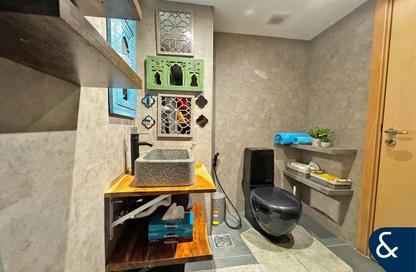 Apartment - 1 Bedroom - 2 Bathrooms for sale in Fairfield Tower - Park Island - Dubai Marina - Dubai