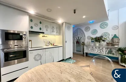 Apartment - 1 Bedroom - 2 Bathrooms for sale in Fairfield Tower - Park Island - Dubai Marina - Dubai