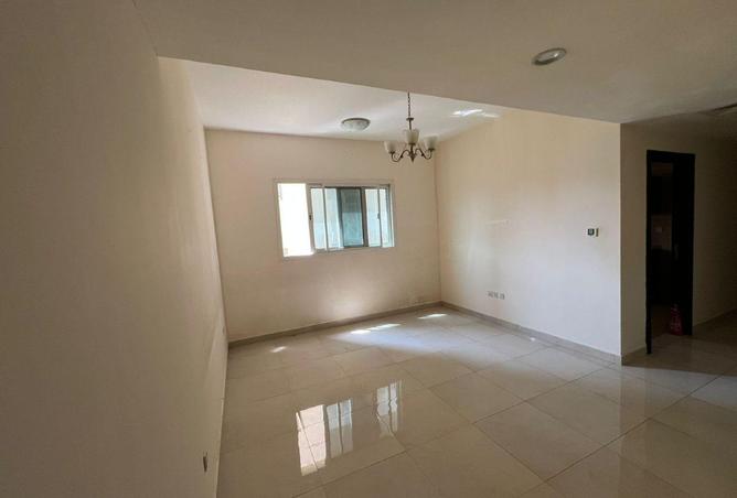 72693817 - Property Main Image