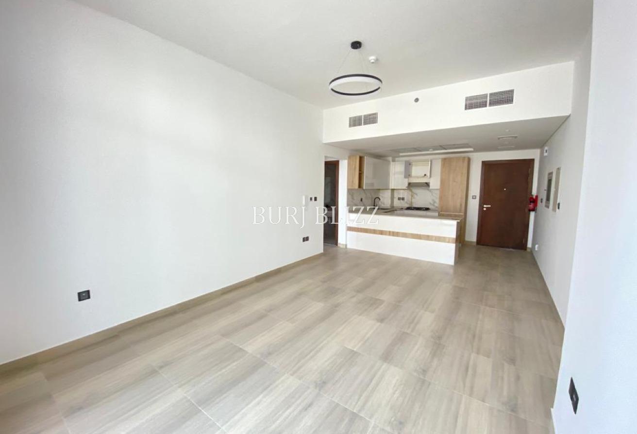 Modern Living | Open View | Chiller under DEWA photo 6