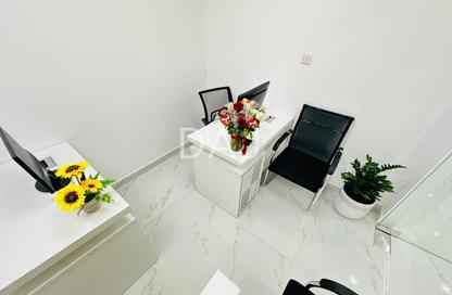 Office Space - Studio - 1 Bathroom for rent in Reem Residency - Al Karama - Dubai