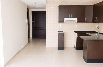 Apartment - Studio - 1 Bathroom for rent in The Royal Oceanic - Dubai Marina - Dubai
