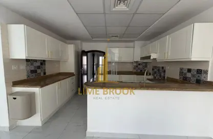 فيلا - 3 غرف نوم - 4 حمامات للايجار في وادي الصفا 6 - دبي