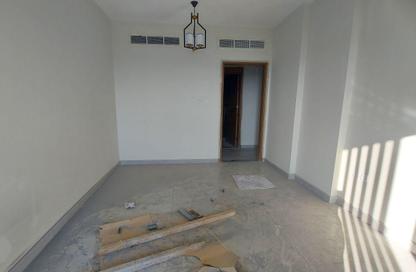 Apartment - 1 Bedroom - 2 Bathrooms for rent in Muwaileh 3 Building - Muwaileh - Sharjah