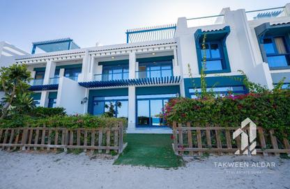 Villa - 5 Bedrooms - 6 Bathrooms for rent in Palma Residences - Palm Jumeirah - Dubai